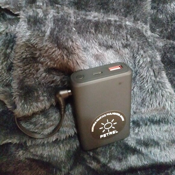 Heated Wearable Blanket with Hood, Light Grey - Picture 2 of 4